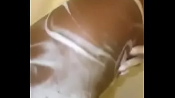 Preview 4 of Milky Mama - Dominicana bailando