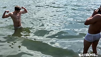 Preview 1 of Phim Sex Les Co Noi Dung - Summer Day with Justin Skye
