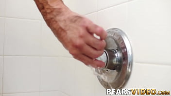 Preview 2 of Sex Vidiuo Dwankod - Hottest bear Luis Vega destroys ass bareback