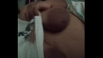 Preview 4 of Full Czech Fuck A Horny Voyeur - Esposa gordibuena mostrando las tetas
