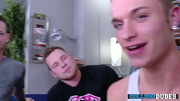 Preview 1 of Xxnx2019 Ans 18 - Owen And Jacob Fuck Taylor