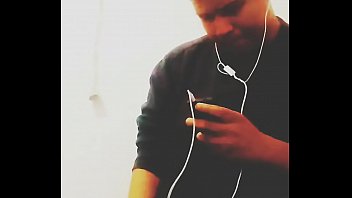 Preview 1 of Xnxx Zxx - Me excitando vendo porn&ocirc_