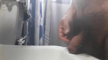 Preview 1 of Wwwindar Xxxcme - Pajeandome en el ba&ntilde_o