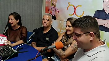 Preview 2 of Milk Xnxvideos - Entrevista para R&aacute_dio Saara Programa Sexc&ecirc_ncia