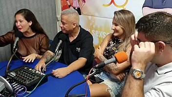 Preview 4 of Milk Xnxvideos - Entrevista para R&aacute_dio Saara Programa Sexc&ecirc_ncia