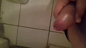 Preview 3 of Ballbusting Gey - Pau fimose whatsaap 9-99960423