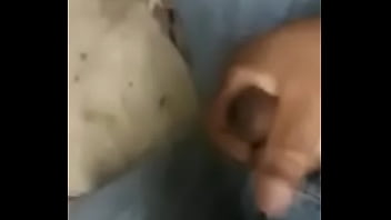 Preview 3 of Alot Of Cum Inside - Tioz&atilde_o safado na punheta