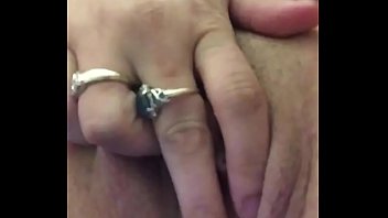 Preview 4 of Asiansexdiary Zhibo - Using vibrator on her dry pussy lips