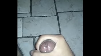 Preview 1 of Aunty Tempting - Fiquei excitado com porn&ocirc_ e gozei pra caralho