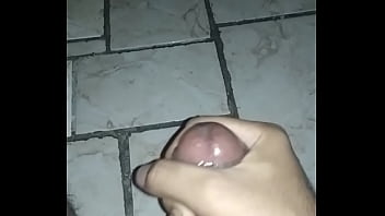 Preview 4 of Aunty Tempting - Fiquei excitado com porn&ocirc_ e gozei pra caralho