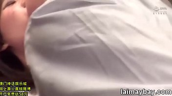 Preview 4 of Momok A - gạ t&igrave_nh em g&aacute_i xinh đẹp tr&ecirc_n xe bus - phim sex nhật bản hay 2