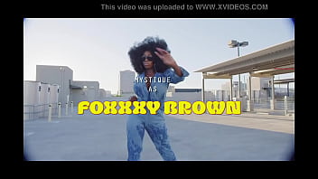 Preview 1 of Ayumi Zoo Zoofilia - FOXXXY BROWN VS RICO STRONG PREVIEW