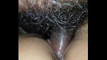 Preview 1 of V Soft - Ella es muy jugosa