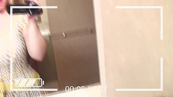 Preview 1 of Sex Cock Dods Xxx - Dumb housewife sticks dildo up her ass