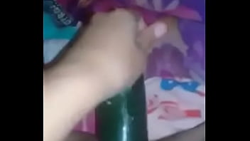 Preview 3 of Hijab Milfs - Mujer salvadore&ntilde_a metiendose un pepino