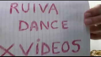Preview 1 of Mia Kalifaia - V&iacute_deo de verifica&ccedil_&atilde_o Ruiva Dance a paulistana gostosa