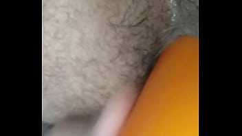 Preview 4 of New Desi Anty Sex - Se mete una zanahoria pensando que es una gran verga
