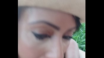 Preview 1 of Sara Bento - Pamela Ferrary mamando pau gostoso na fazenda
