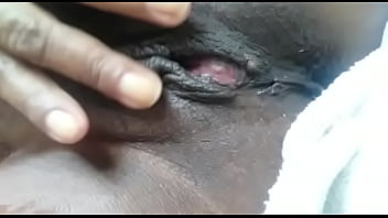 Preview 1 of Israel Mom - Negrona na siririca 2