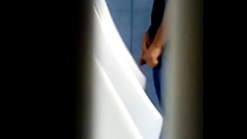 Preview 1 of Malay Xxxx Com - espiando en bathroon 3