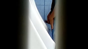 Preview 4 of Malay Xxxx Com - espiando en bathroon 3