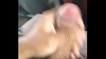 Preview 2 of Mil Big - Batendo uma durante a viagem
