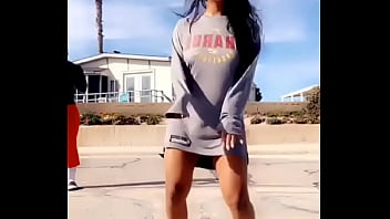 Preview 1 of Tube Porn True Tatas - Beautiful teen dance her pussy out