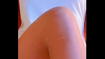 Preview 3 of Tit Hit2 - Linda essa camisola ,  algu&eacute_m a&iacute_ pra namorar ?