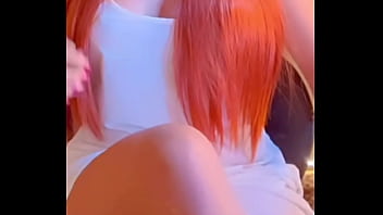 Preview 1 of Tit Hit2 - Linda essa camisola ,  algu&eacute_m a&iacute_ pra namorar ?