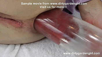 Preview 2 of 500 Euro - Deep dildo insertion and enormous prolapse fun