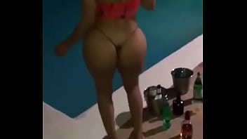 Preview 1 of Bi Fick - la mcuona laurini campos follando con dos traficantes