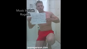 Preview 4 of Neiva Vip - sexy aussie bodybuilder gets naked and send a message zakrogerz