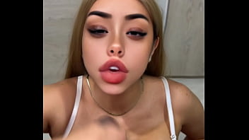Preview 2 of Hentai Mai Shiranui Suck Boob - Linda rubia recibe semen en sus enormes tetas - MILF tetona amateur hace una deliciosa paja y recibe la leche en sus grandes tetas - boobs - POV - OMG - sacudiendo una gran polla y corrida en mis tetas - paja con corrida en las tetas