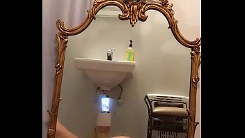 Preview 3 of Mom And Duthor Xxx - Ryan Kissy - Ass Tease