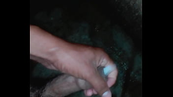 Preview 4 of Hot Mom N Sister - Una rica jalada