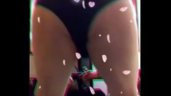 Preview 4 of Seachbrandy Huge - Twerking it to some Snoop