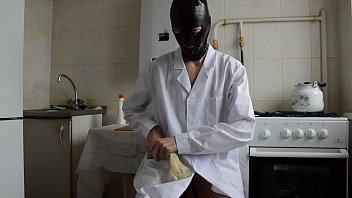 Preview 1 of 8tenxxx Hd - guy in the medical gown puts on three layers of gloves