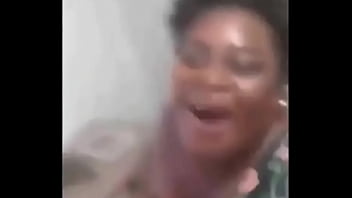 Preview 4 of Busty Lvy Lebelle - JoJo todinho sem querer mostrar seus peit&atilde_o