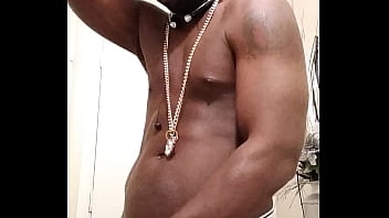 Preview 3 of Urso Provocando Na Academia - Supa
