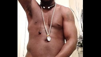 Preview 1 of Urso Provocando Na Academia - Supa