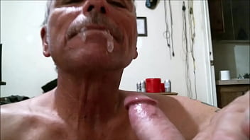 Preview 3 of Pinay Teen Virgen - home made porn