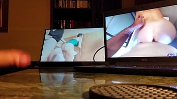 Preview 3 of Cita Con La Mom - Masturbating guy with computer