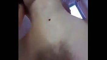 Preview 2 of Alex Gonz Porns - Branquinha bucetuda no banho