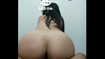 Preview 1 of Cum Eat Busty - El culazo de mi mujer matantome a sentasos