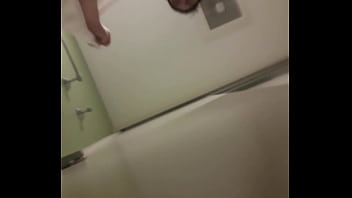 Preview 4 of 3x Hot Xxx Sexy Video - Gordo teton ba&ntilde_andose y chila es un indio negro de re chupapijas 122383847278228929393828289