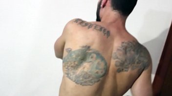 Preview 2 of Handjob Seduces - #Suite69 -  Rodrigo Mix faz stripper especial durante entrevista ao PapoMix - Parte 2 - WhatsApp PapoMix (11) 94779-1519