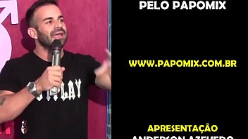 Preview 4 of Mom Famale - #TBTPapoMix - Ator Porn&ocirc_ Brenno Santiago no PapoMix - entrevista exibida em julho de 2015 - Parte 1 - WhtasApp PapoMix (11) 94779-1519