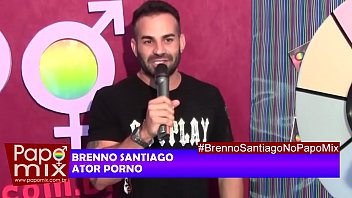 Preview 1 of Candid Thong Beach - #TBTPapoMix - Pornstar Brenno Santiago responde as perguntas picantes do game do PapoMix - Exibido em Julho/2015 - Parte 3 - Twitter:@TVPapoMix
