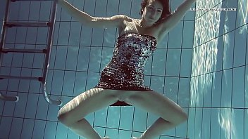 Preview 1 of Natural German Hd Fuck - Another action with Sima Lastova in the pool