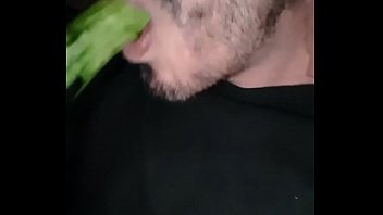 Preview 3 of Trisha Latina - TRAGO UN PEPINO GARGANTA PROFUNDA